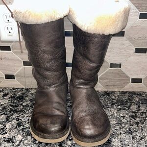 UGG Australia Style Sax 5267 Leather Tall Lace Up Boots Women’s Size 7